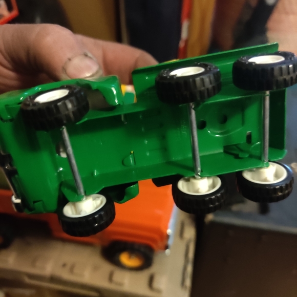 Various Collectable steel vehicles. - Picture 16 of 16